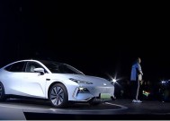 用造坦克的标准造车能不安全吗？银河E8安全技术大解析！