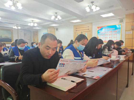 沣东新城开展扫黑除恶“以案释法”网格员培训会